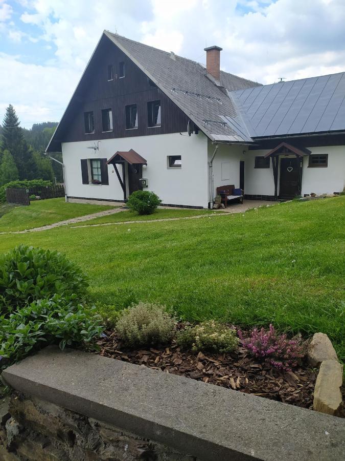 U Tomicku Hotel Paseky nad Jizerou Buitenkant foto